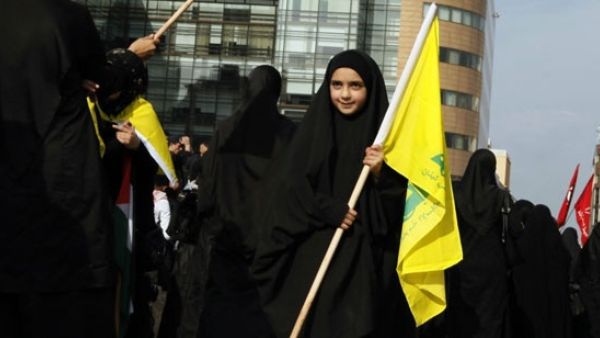 زوجة مسؤول إماراتي تسرب معلومات مهمة لـ"حزب الله"