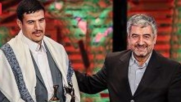 فيروز آبادي :إيران لم تسلح (الحوثيين) ومهمتنا هي تدريب الشعوب وإعطائهم الاستشارات