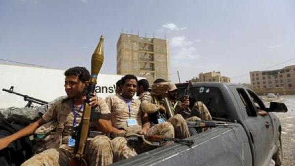مقاتلون من الحوثييون في صنعاء
