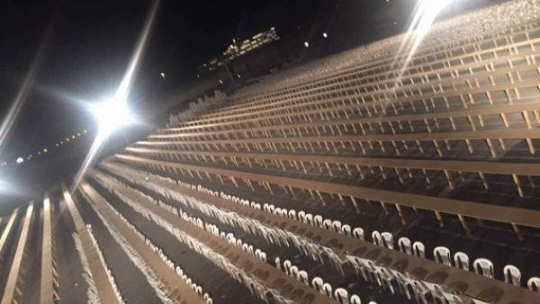 مائدة طعام تمتد لكيلومترين.. أدخلت لبنان غينيس
