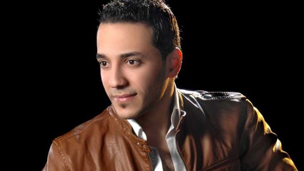 Hussain was attacked by an audience member during his concert in Berlin. (Image: Alghad.com)