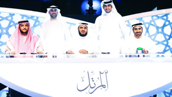 لجنة التحكيم: مشاري العفاسي، عبد الرزاق الدليمي، أسامة الصافي. المذيعين: أيوب يوسف وصلاح الشطي (albayan.ae)