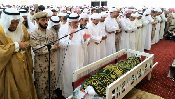 مقتل جندي إماراتي خلال مطاردة زورق إيراني