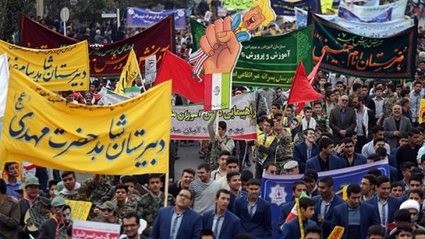 تظاهرات في عموم إيران بالتزامن مع فرض العقوبات الأمريكية