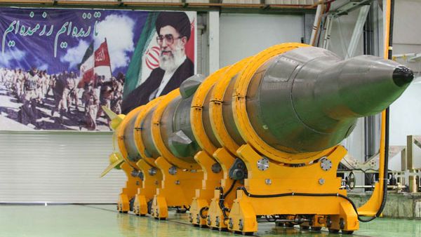 إيران: برنامج الصواريخ البالستية "غير قابل للتفاوض"
