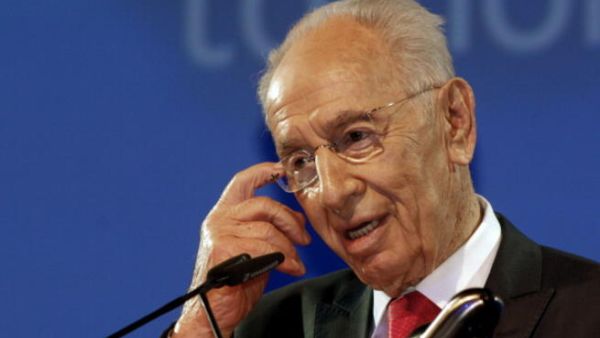 Israeli President Shimon Peres says he is ready to meet his Iranian counterpart Hassan Rowhani. [AFP]