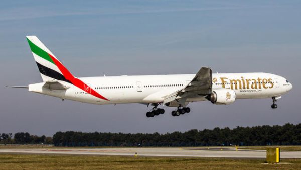 Revenues for Emirates Airlines reached $10.8 billion in 1H 2013. (Image credit: Shutterstock)
