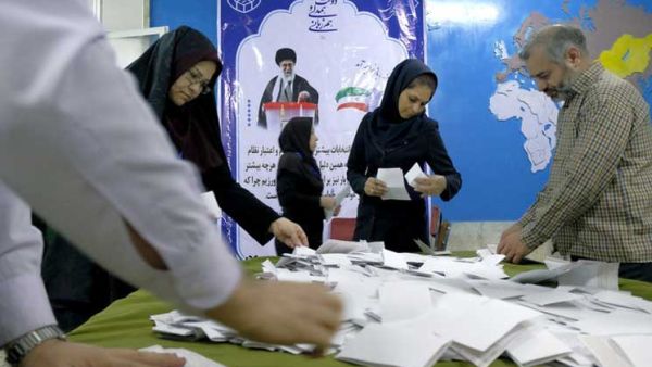 وصل عدد الذين تقدموا بطلبات ترشحهم لخوض الانتخابات الرئاسية حتى الجمعة الي 1048 مرشحاً