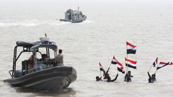 عراقيون يحتفون بتسيير دوريات بحرية/أ.ف.ب