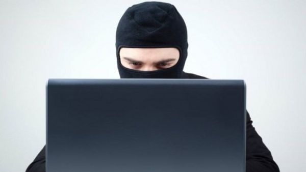 محاولات لوقف خدمات الانترنت في المناطق الخاضعة لحكم تنظيم الدولة في العراق 