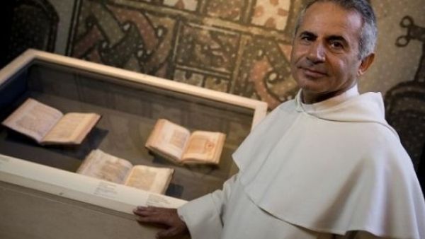  الراهب العراقي من كنيسة الآباء الدومينيكان في باريس،  نجيب ميكائيل