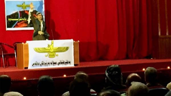 يوصف من ينتمون للديانة الزرادشتية بانهم من عبدة النار