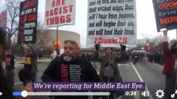 مراسلة مسلمة تتعرض للعنصرية بواشنطن