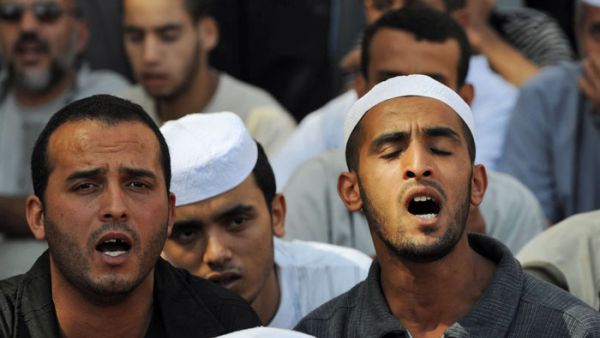 تخبط حكومي في التعاطي مع أخطار الطائفية الدينية في الجزائر
