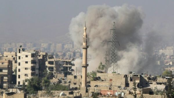 ضربات صاروخية اسرائيلية على موقع للجيش السوري قرب دمشق
