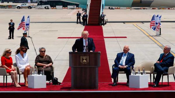 ترامب يتحدث في مطار بن غوريون قرب تل ابيب