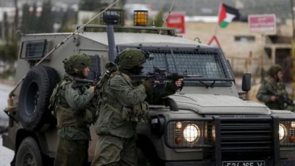 جنود اسرائيليون في الضفة الغربية
