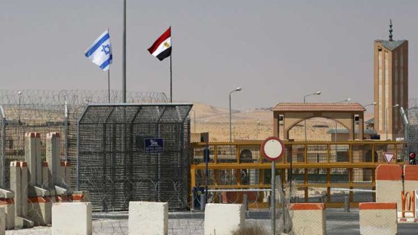 الاحتلال يعتزم إقامة حاجز تحت الأرض على حدوده الجنوبية مع مصر
