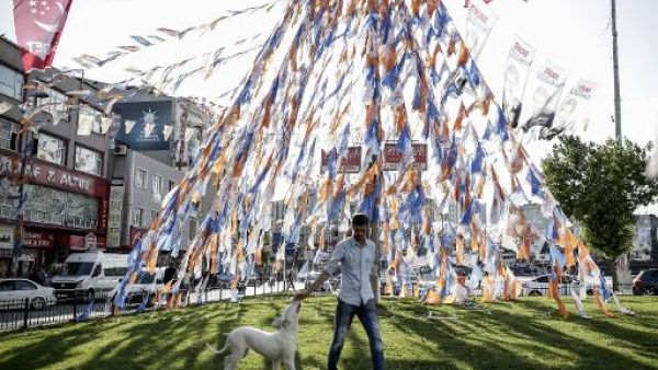 مواجهات بين قوميين واكراد عشية الانتخابات التشريعية التركية