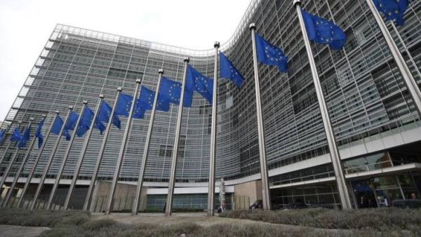 ينص حل الدولتين على وجود دولة إسرائيلية وأخرى فلسطينية تعيشان جنبا إلى جنب 