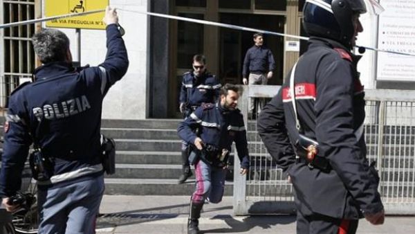 إيطاليا تحبط مخططاً لهجمات مسلحة في روما ولندن