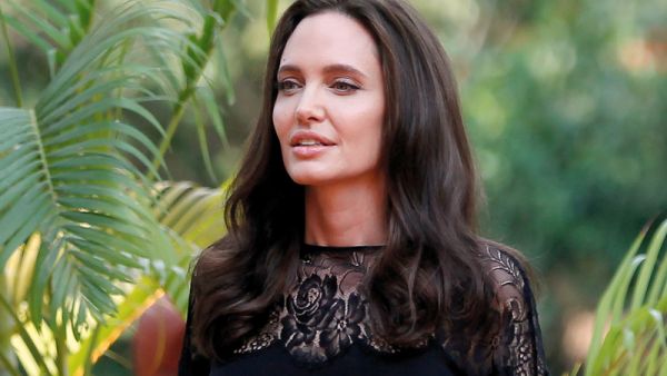 النجمة الأمريكية أنجلينا جولي