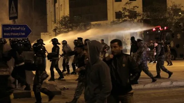  الموقوفين الثمانين الذين اتهموا هم من اصل 138 شخصا كانت الاجهزة الامنية اوقفتهم