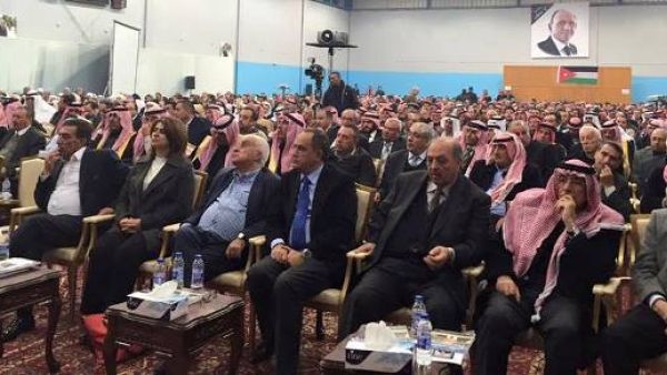 فعاليات رسمية وشعبية واقتصادية تشارك في تأبين النائب الراحل اعطيوي المجالي