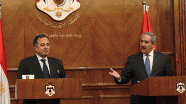 جودة في مؤتمر صحافي مشترك عقده مع نظيره المصري نبيل فهمي