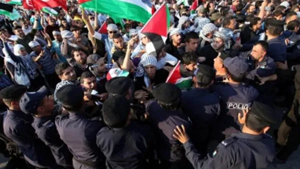 الأمن الأردني يحاصر مسيرة الكرامة ويقمع المتظاهرين