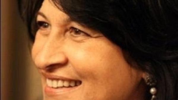 ثارت على فيس بوك والإعلام الإلكتروني حملة شرسة وقاسية ضد وزيرة السياحة سابقا