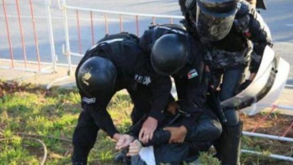 الشرطة تعتقل ناشطا امس/الصورة عن موقع في المرصاد الاردني