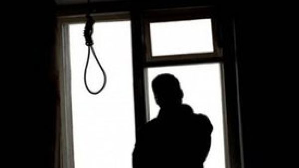 According to psychologist Dr. Reza Yazdani the increase in suicides among younger people is a symptom of a depressed and unhealthy society. (IranWire)