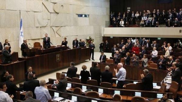 بموجب القانون لا تعيد الشرطة الجثث إلا إذا تأكدت من عدم تحول الجنازة إلى مسرح للتحريض 