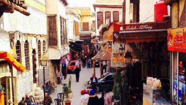 حارة دمشقية قديمة