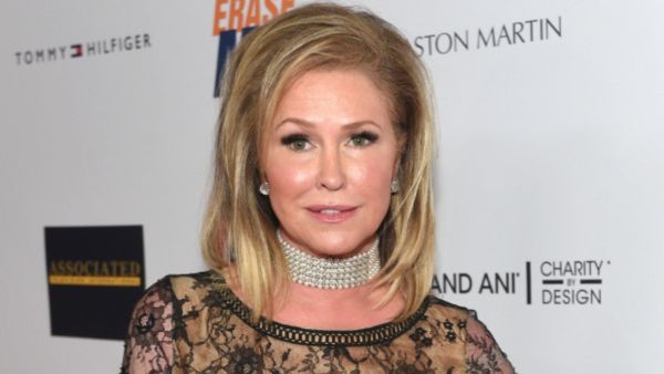 كاثي هيلتون