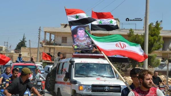 اهالي بلدة #نبل الشيعية يشيعون قتلى الغارات الإسرائيلية على مطار النيرب ليلة أمس