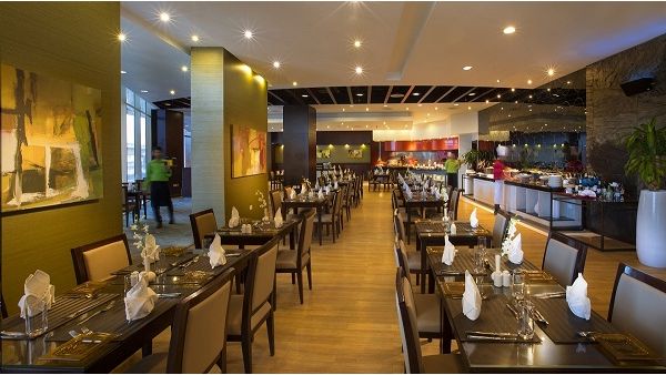 M Hotel Downtown by Millennium - Lemon Pepper Restaurant M Hotel Downtown by Millennium - Lemon Pepper Restaurant