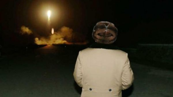 كوريا الشمالية تعلن عزمها القيام بإطلاق صواريخ وتجربة نووية جديدة