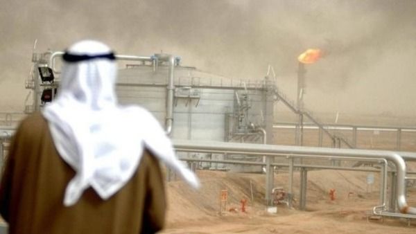 Shuaiba is one of three oil refineries in Kuwait that produce a total of 930,000 barrels per day. (AFP/File)