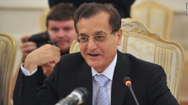 وزير الخارجية والمغتربين عدنان منصور