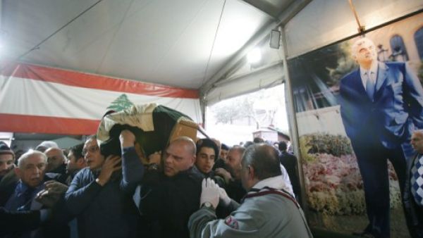 دفن شطح الى جانب رفيق الحريري وسط بيروت/أ.ف.ب