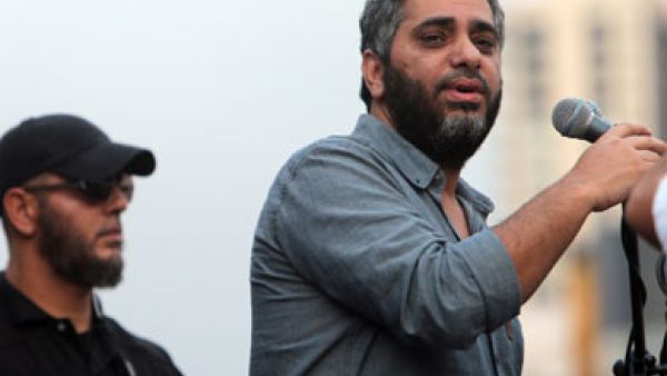 الفنان المطلوب للعدالة في لبنان فضل شمندور الملقّب بفضل شاكر