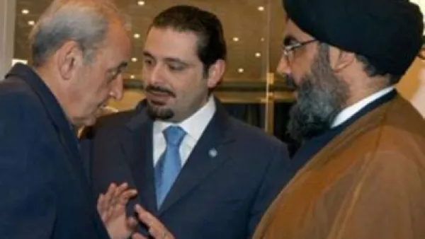 نبيه بري مع امين عام حزب الله حسن نصرالله والرئيس السابق سعد الحريري اثناء جلسة حوار سابقة/ارشيف