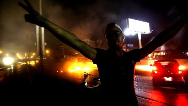 جانب من الاشتباكات التي وقعت بين حزب الله والاحباش-ارشف