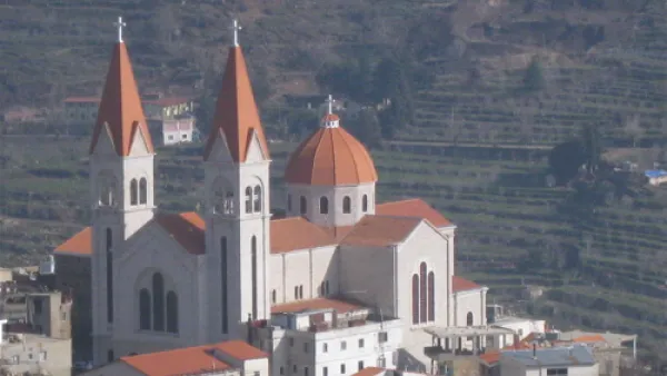 كنيسة مار مارون في لبنان