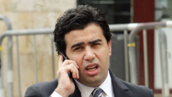 غقاب صقر: افخر بدعم ثوار سورية