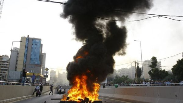 من الاحتجاجات التي اندلعت في لبنان عقب الاعلان عن عملية الاختظاف/ارشيف