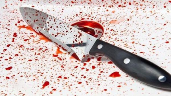 لبنانية تذبح ابنتيها