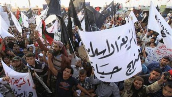 اسلاميون عند حاجز في ليبيا
